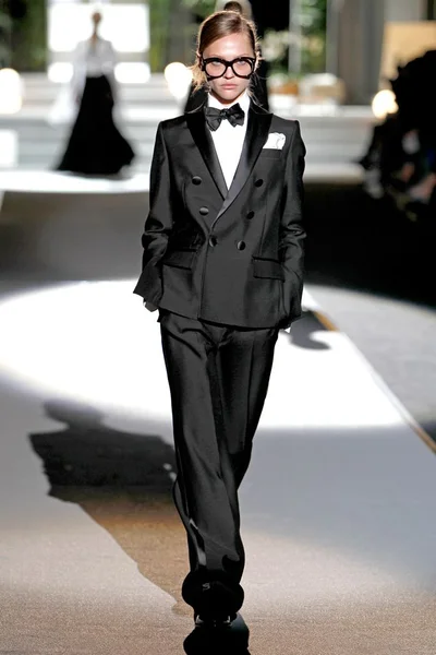 Look 33
